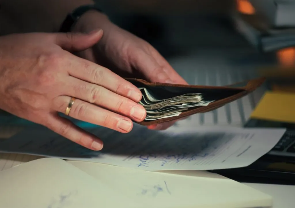 Cum să citești rapid tabela de plăți pentru a evita aparatele „zgârcite” Photo read quickly the paytable